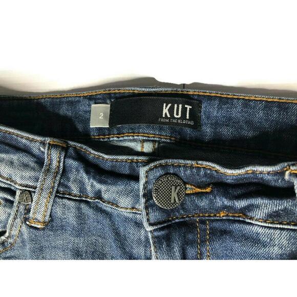 Kut from the Kloth Catherine Boyfriend Jeans Floral Embroidered Distressed Sz 2 - Picture 3 of 9